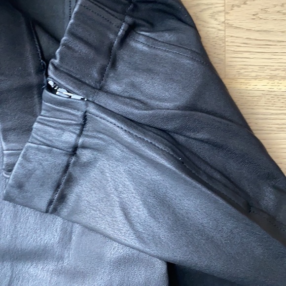 Gorgeous club Monaco collection leather leggings - Picture 3 of 5